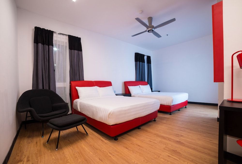undefined Tune Hotel KLIA - KLIA2 3