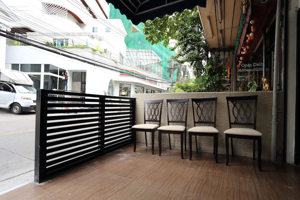 undefined Sukhumvit 20 Guest House 2
