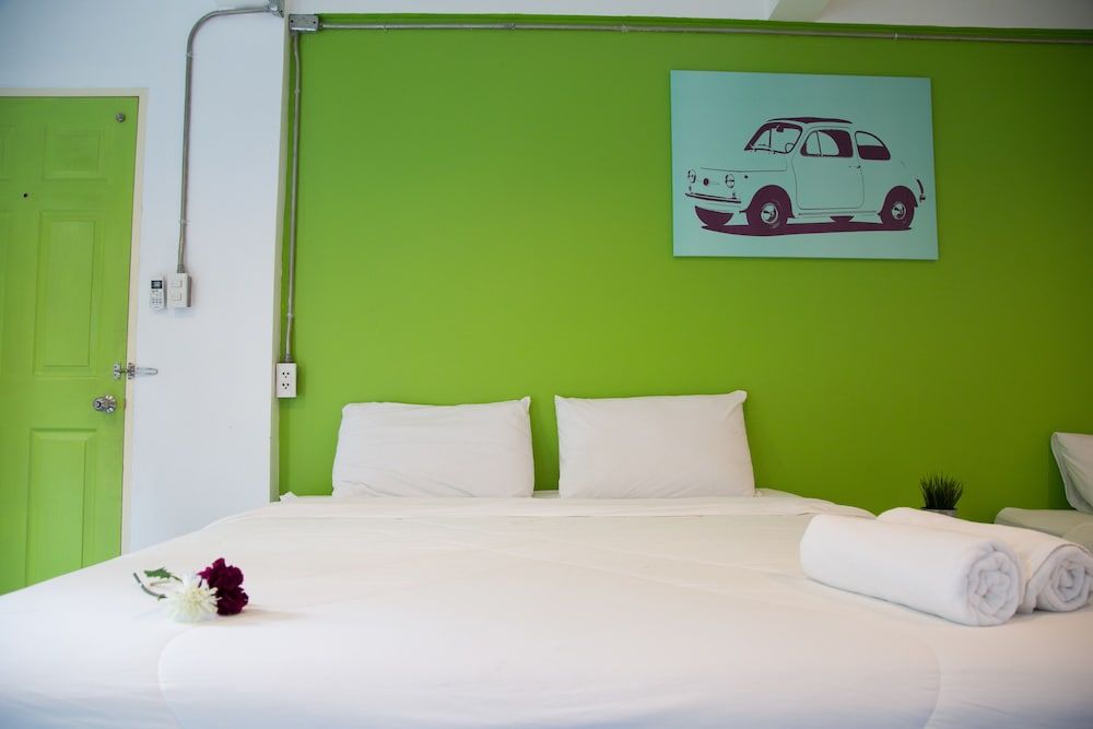 Varinda Hostel Deluxe Double Room 3