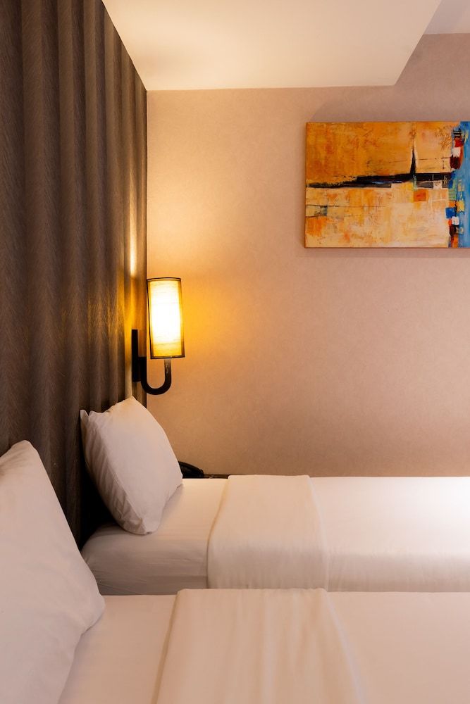 Sukhothai Hotel and Residence Standard Twin Room 4