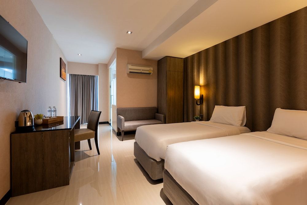 undefined Sukhothai Hotel and Residence 4