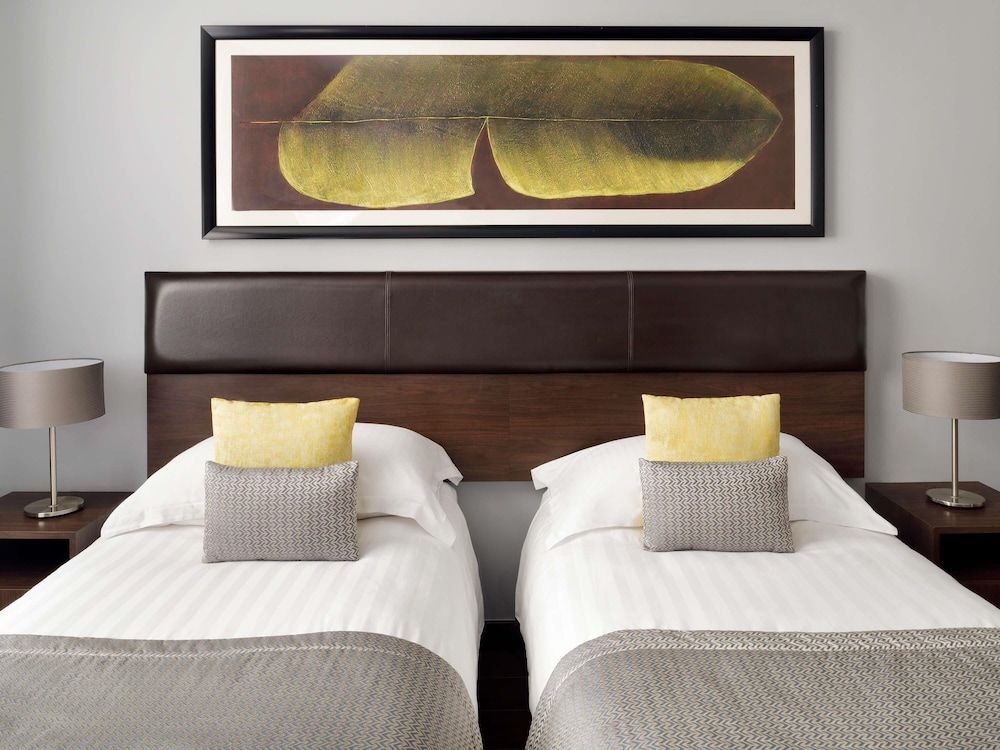 Movenpick Hotel Apartments Al Mamzar Dubai Deluxe Twin Room, 2 Twin Beds 2