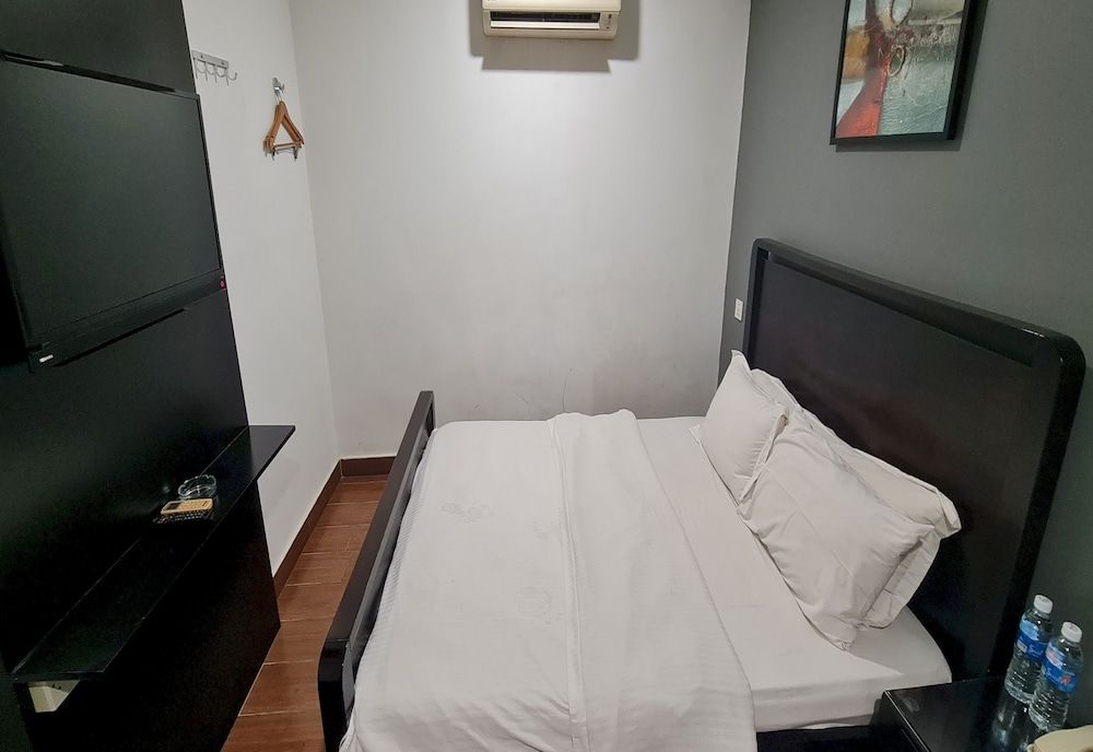 Standard Double Room, 1 Queen Bed
