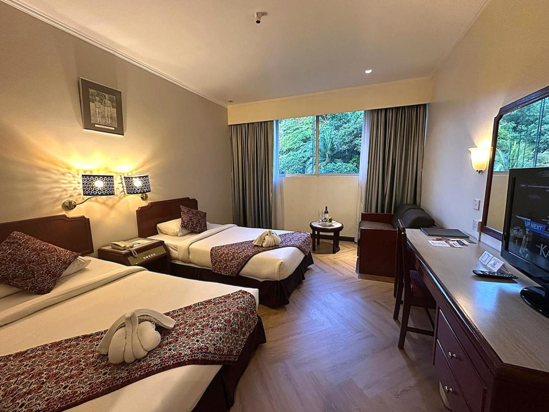 Superior Hill View Twin Room