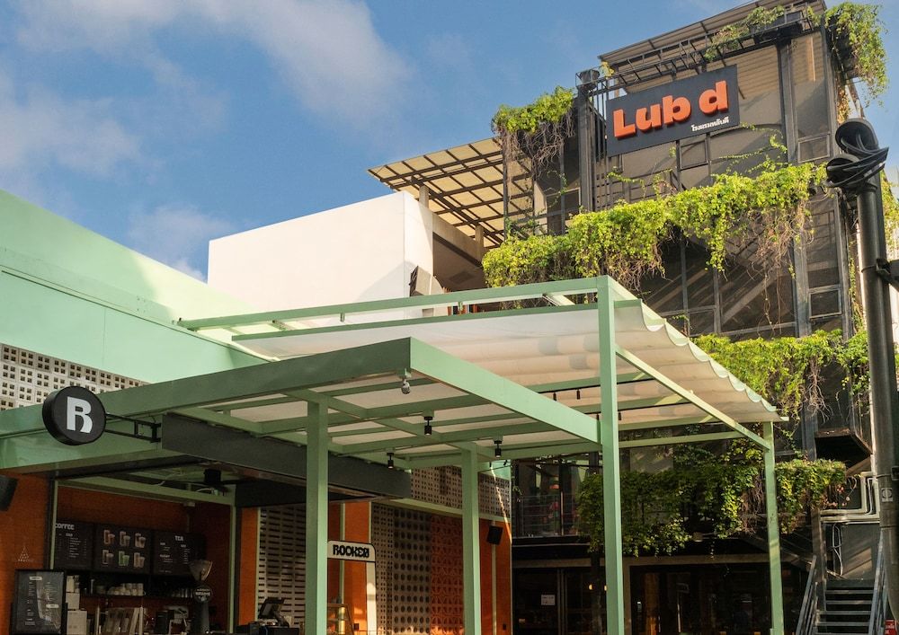 undefined Lub d Bangkok Siam – New Look, Across from MBK & Skytrain Access 6