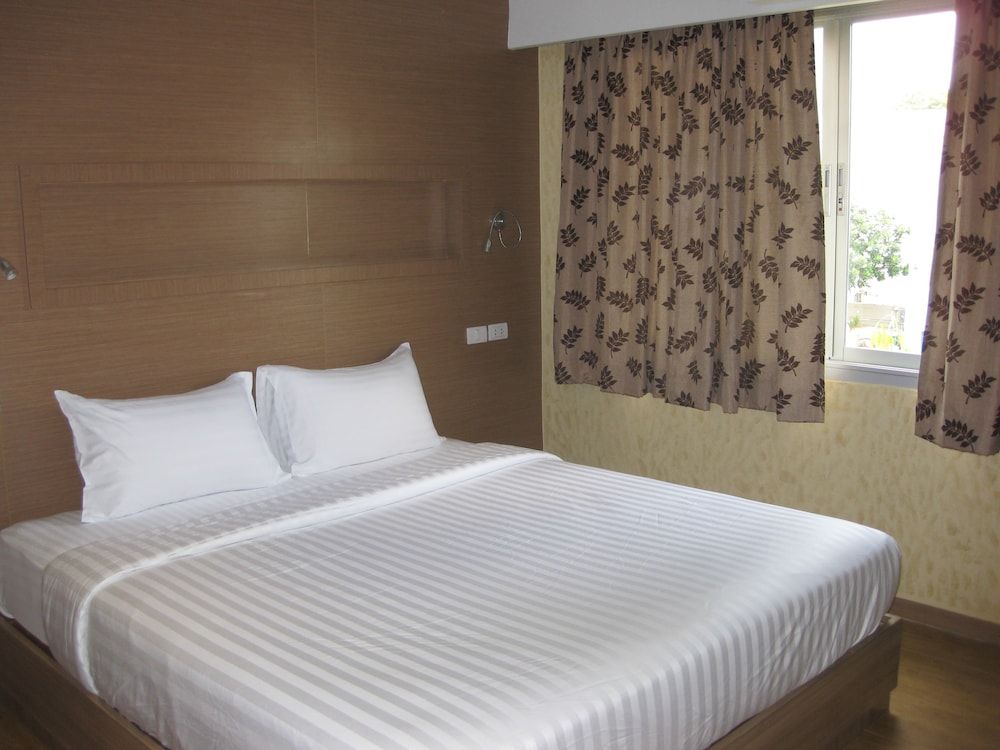 Bourbon St Boutique Hotel Double Room Single Use, Non Smoking, Private Bathroom 2