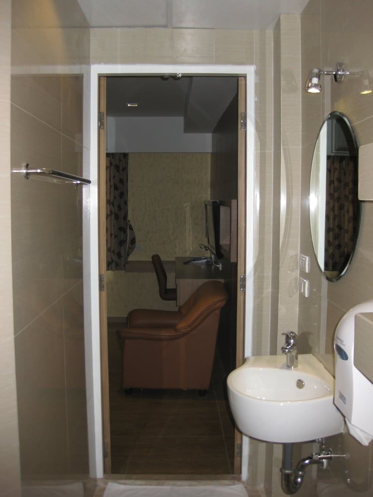 Bourbon St Boutique Hotel Standard Room 6