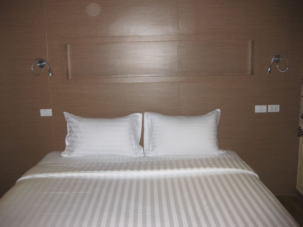 Bourbon St Boutique Hotel Standard Room 4