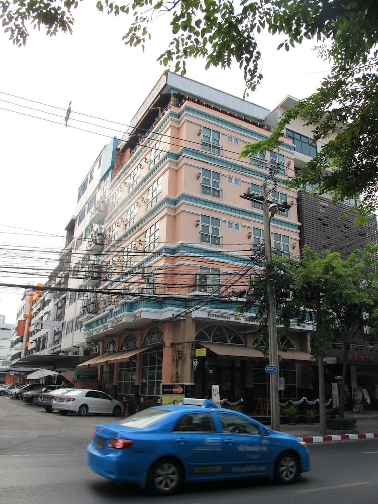 undefined Bourbon St Boutique Hotel 7