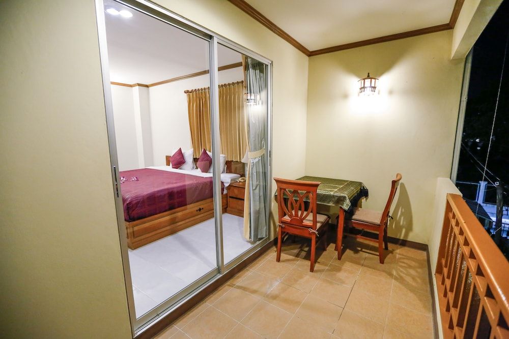 Hua Hin White Villa Superior Room