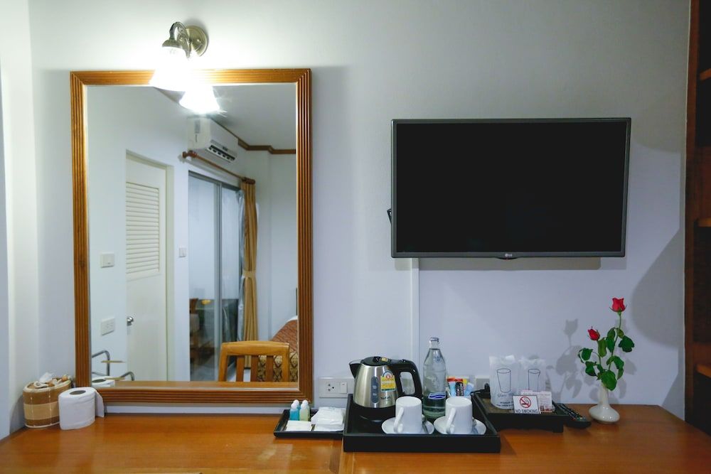 Hua Hin White Villa Superior Room 6