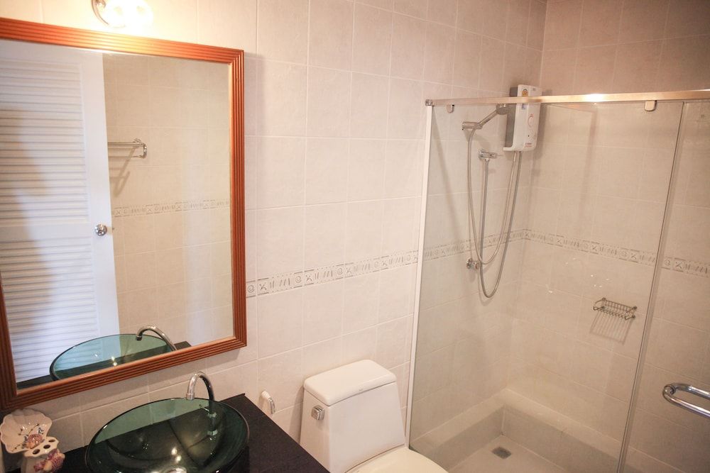 Hua Hin White Villa Superior Room 5