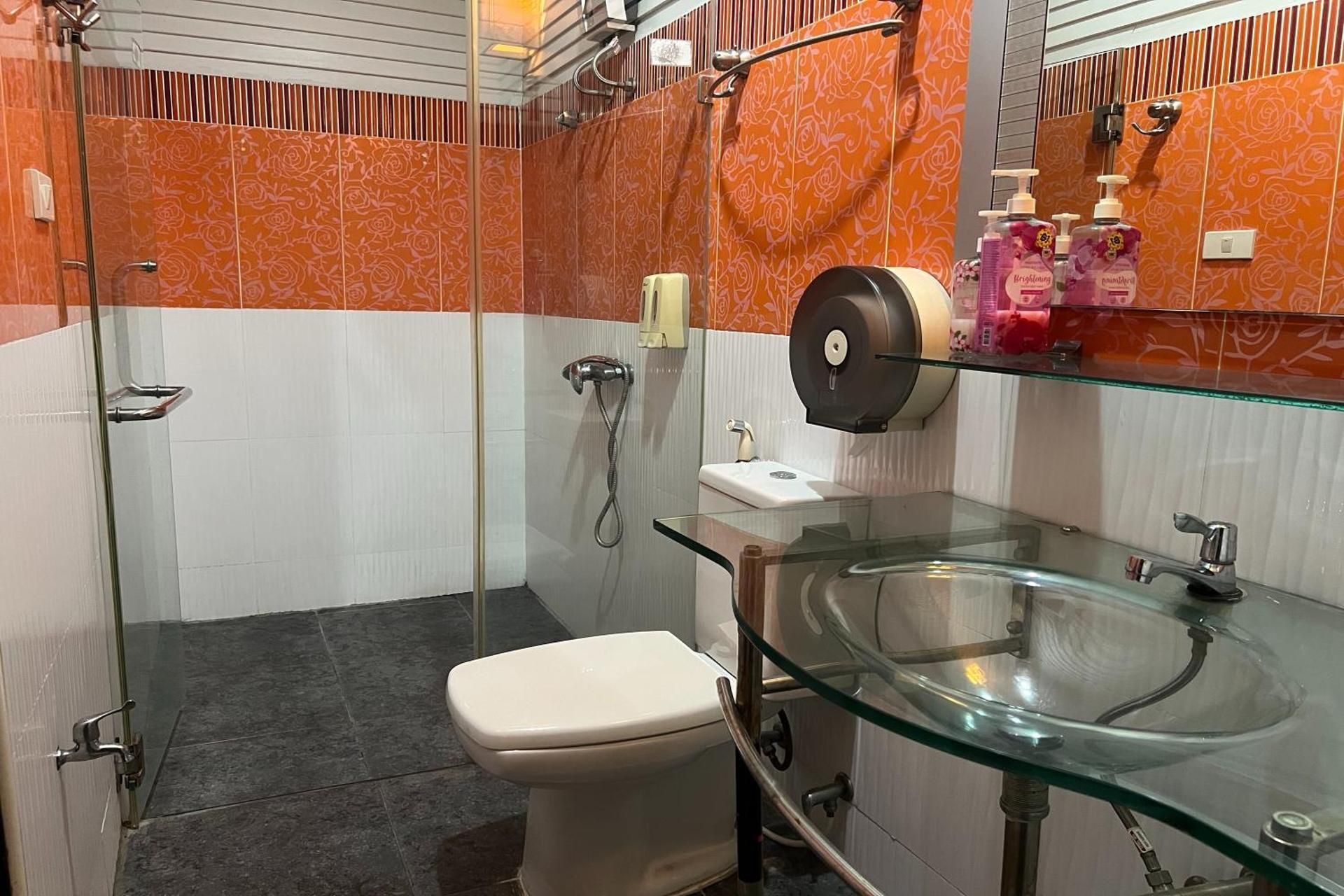 Honeymoon Suite (Sky Garden)