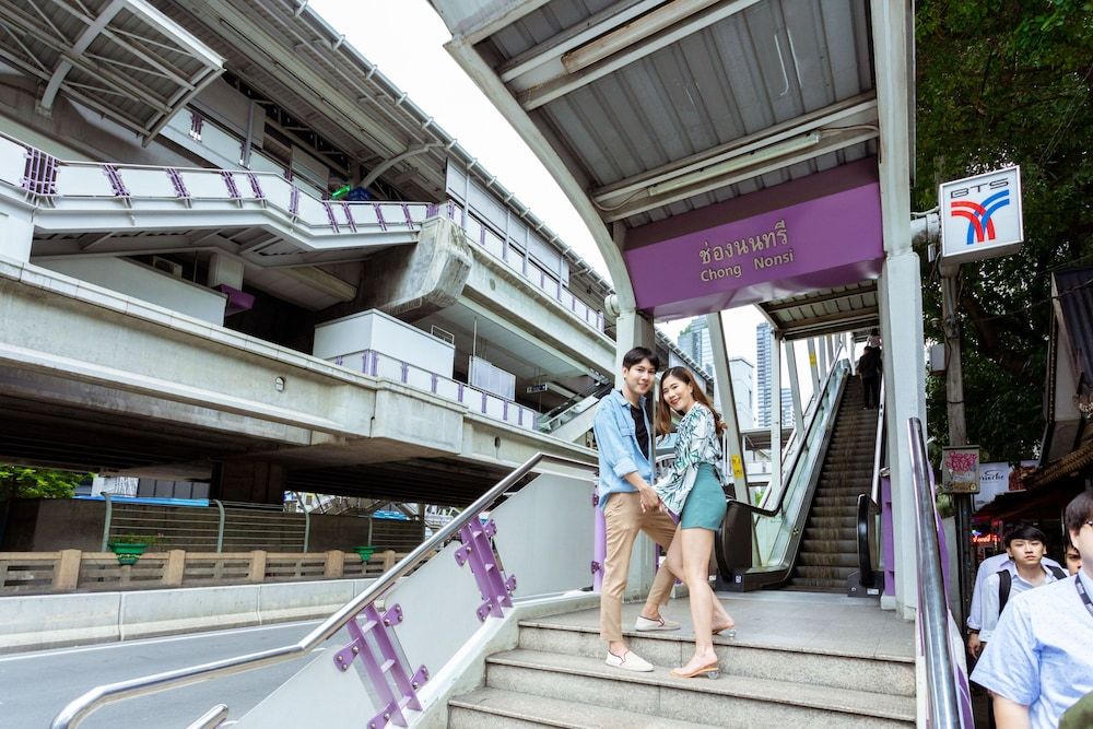 Train station shuttle