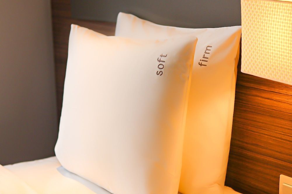 Holiday Inn Express Bangkok Sathorn by IHG Standard Room, 1 Queen Bed (Front of Building, Free Breakfast) 10