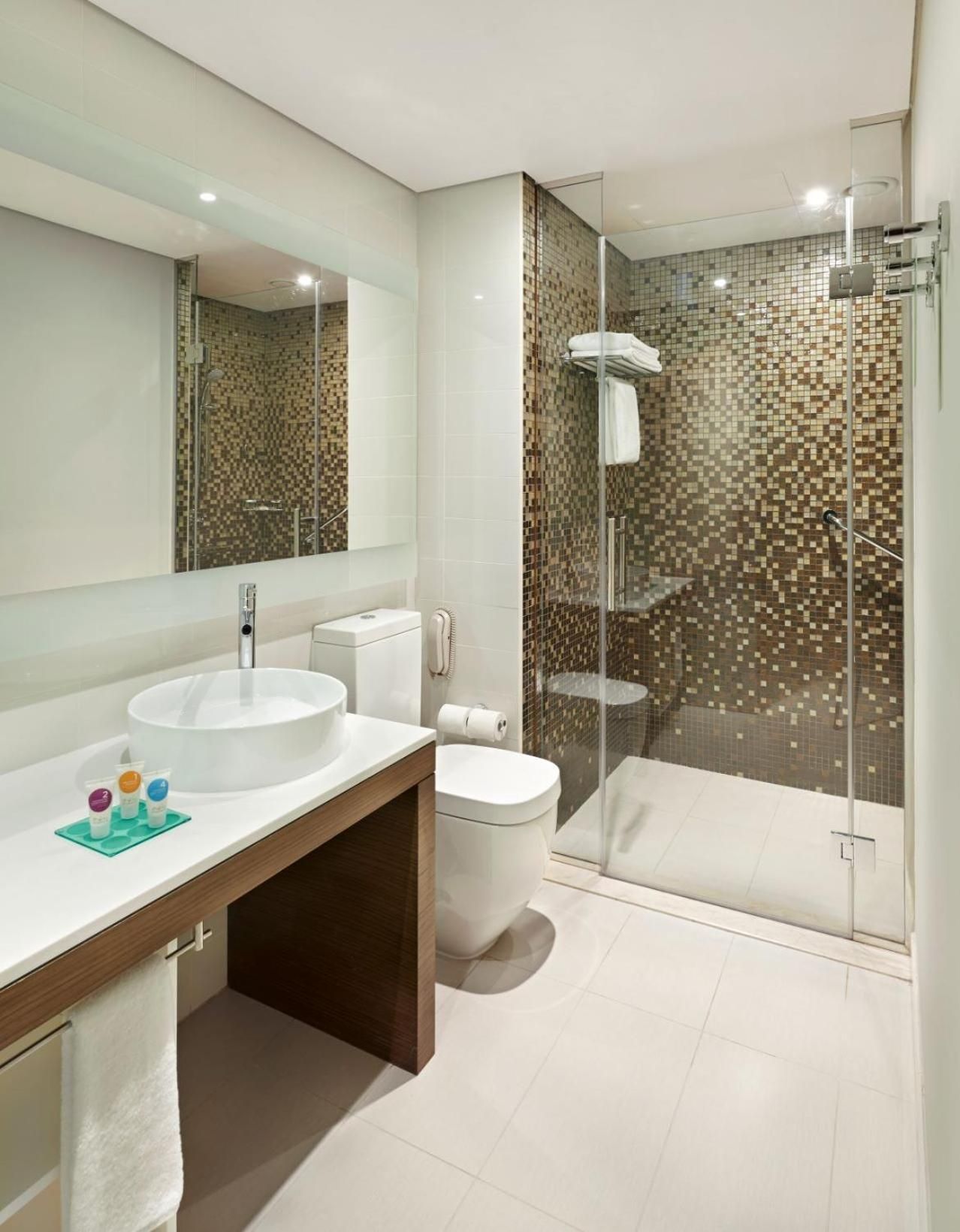 Hyatt Place Dubai Al Rigga King Bed (with Sofa Bed) 2