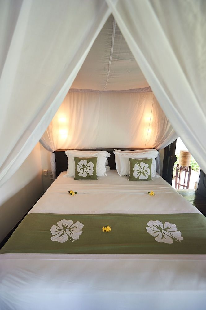 Pondok Santi Estate Palm View Bungalow 5