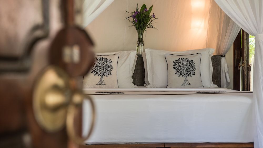 Pondok Santi Estate Palm View Bungalow 6