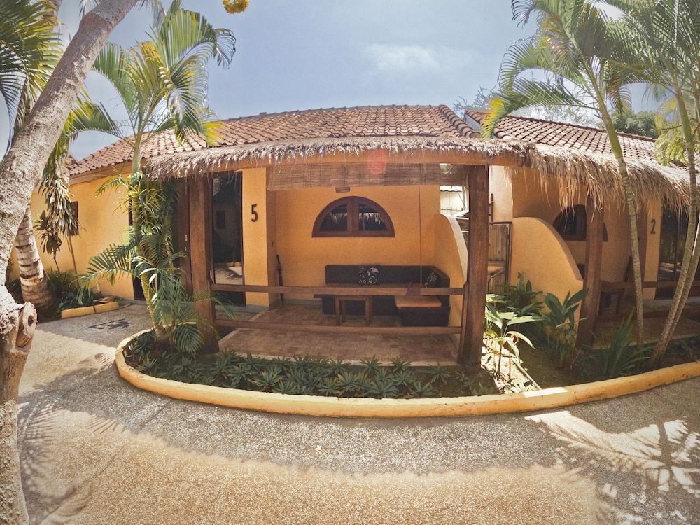 undefined Laguna Gili Beach Resort 2