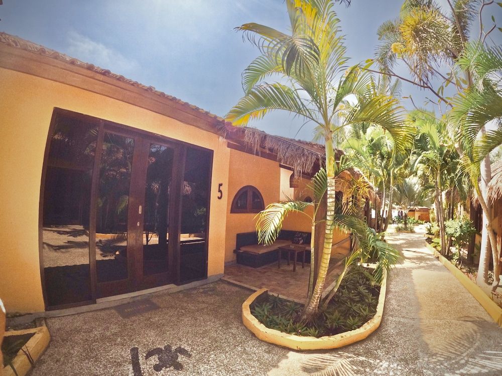 undefined Laguna Gili Beach Resort 10