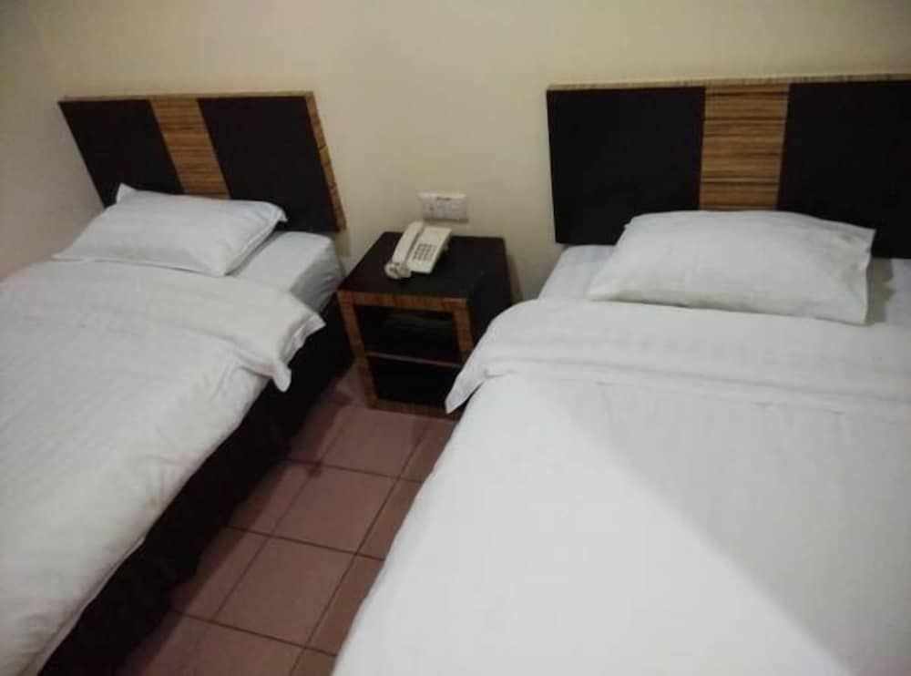 Hotel Traveller Twin Room, 2 Twin Beds 5