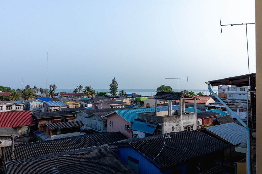 Chomsin Hua Hin Superior Double Room, Balcony 11