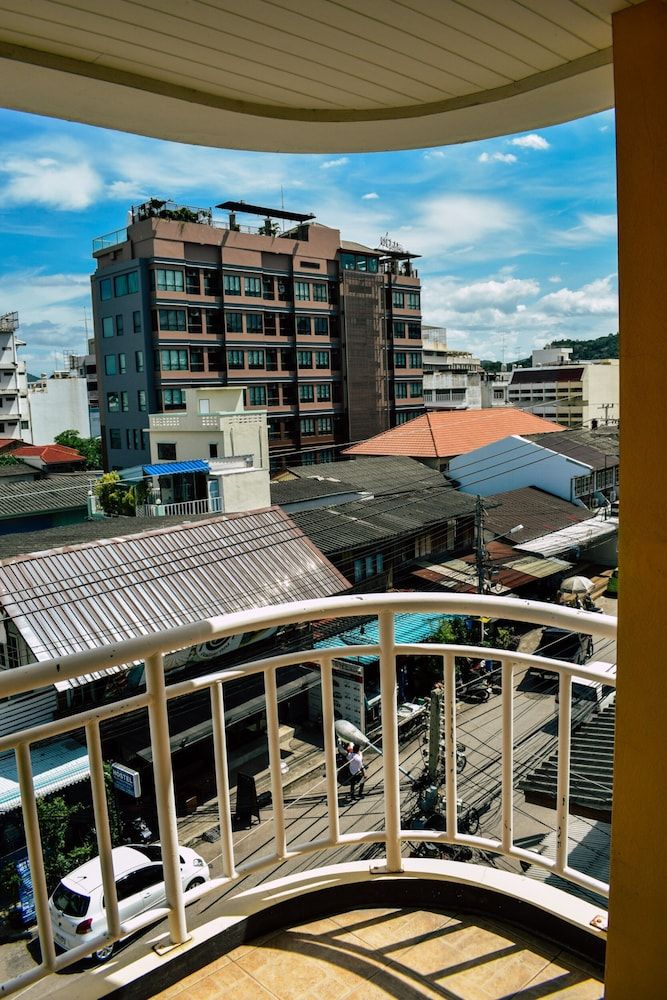 undefined Chomsin Hua Hin 2