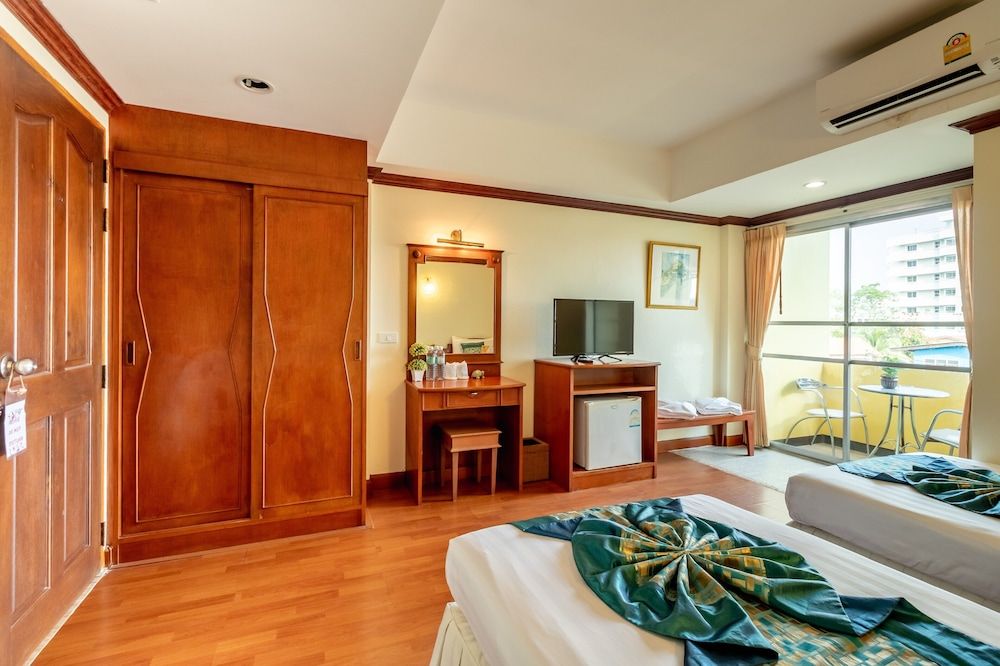 Chomsin Hua Hin Superior Double Room, Balcony 19