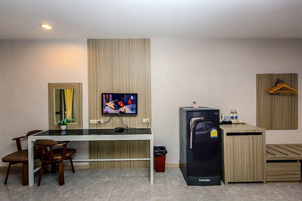 Embryo Hotel Superior Twin Room 17