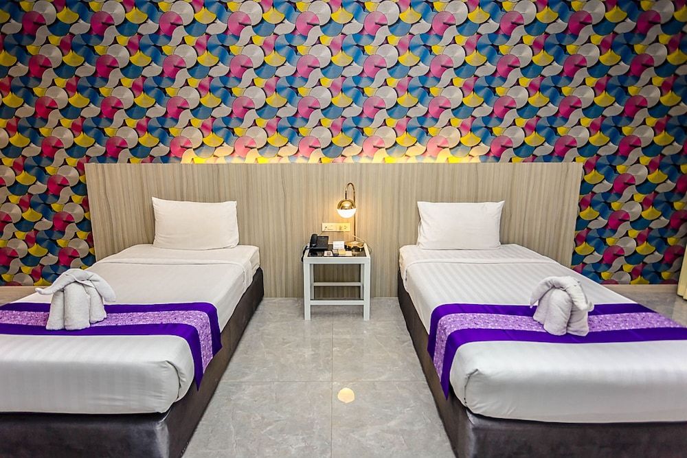 Embryo Hotel Superior Twin Room 6