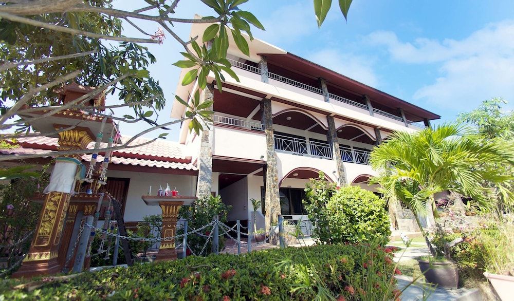 undefined Lotus Friendly Hotel