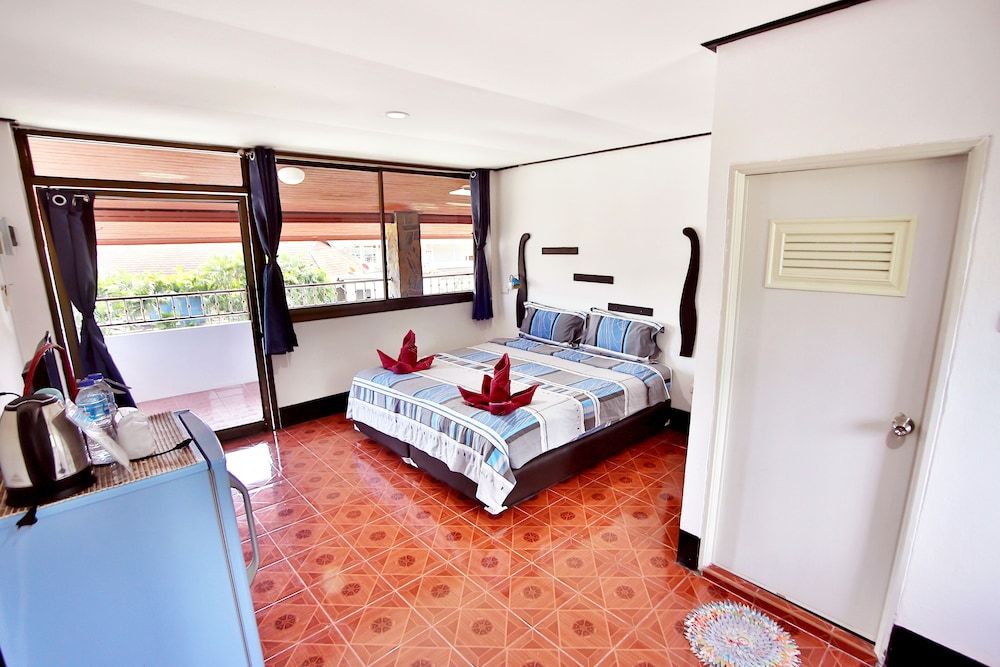 Lotus Friendly Hotel Standard Double Room 3