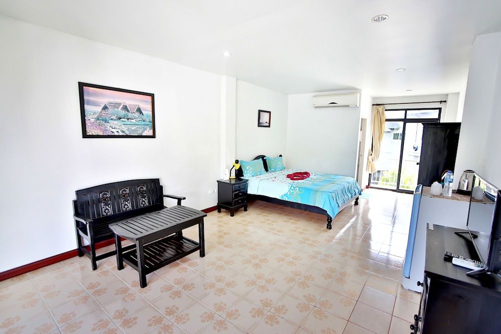 undefined Lotus Friendly Hotel 8