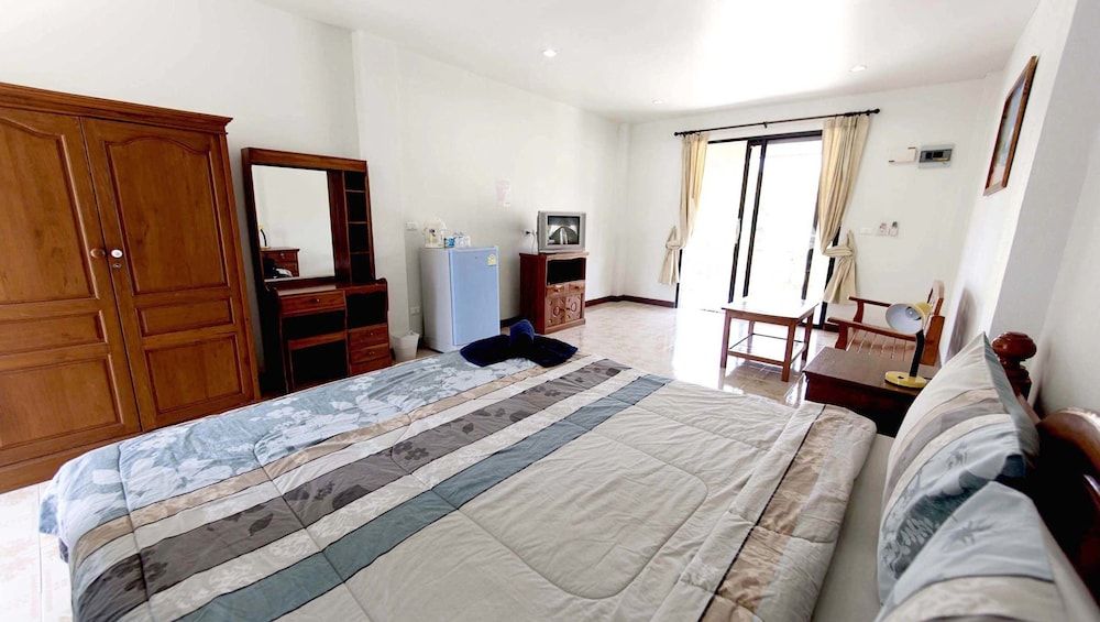 undefined Lotus Friendly Hotel 9