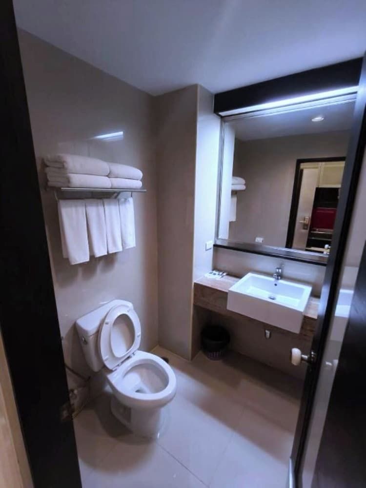 Superior Corner Room with City View