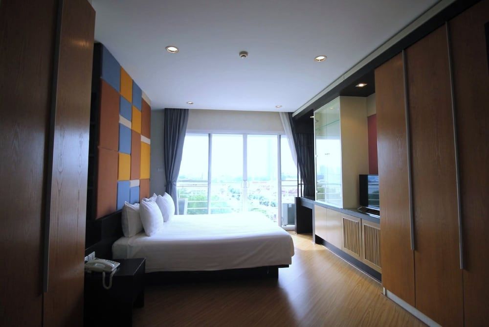 2 Bedrooms Family Suite River View