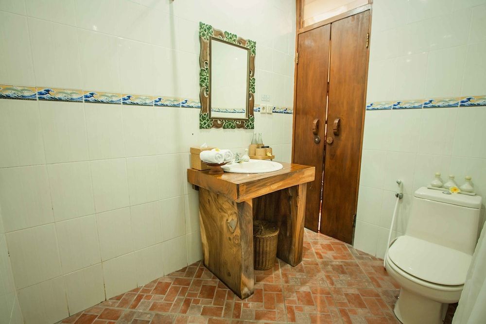 Ubud Inn Cottages Standard Room 4