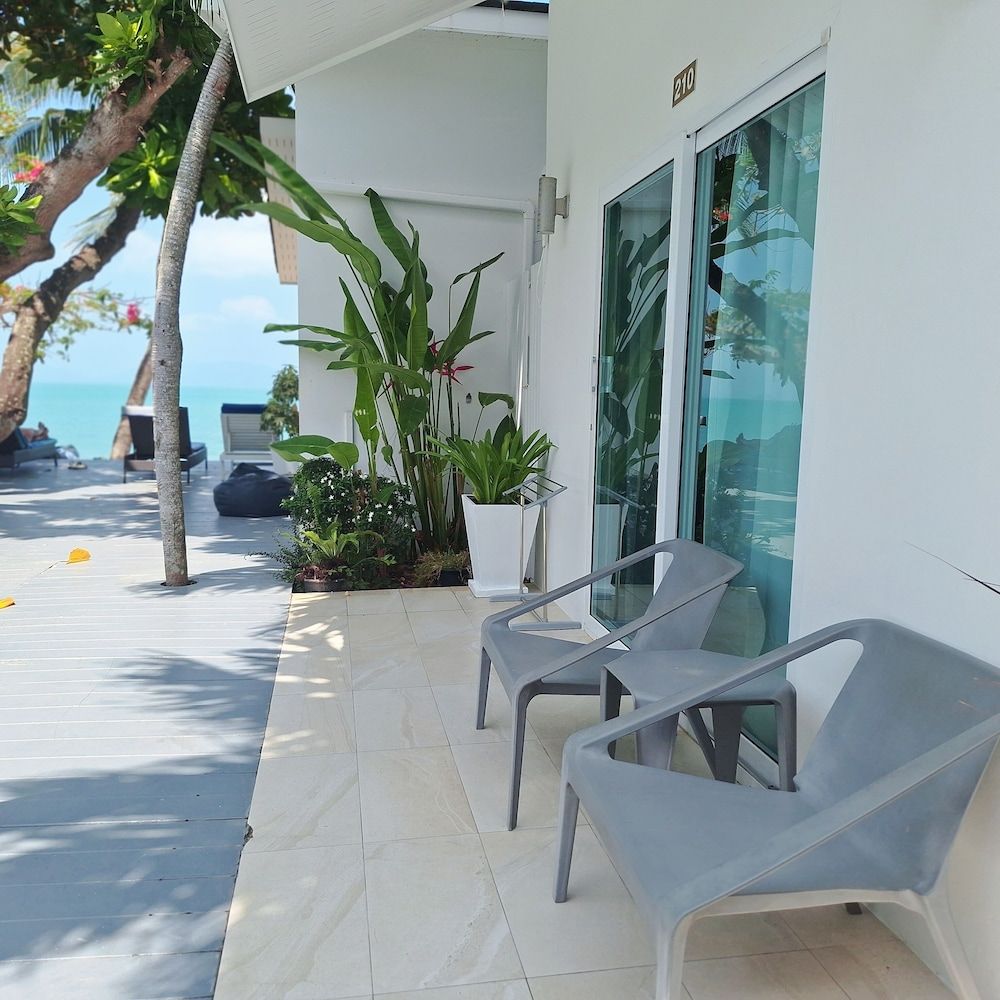 Baan Fah Resort Superior Poolside 2