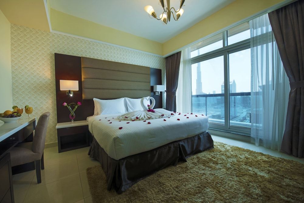 Emirates Grand Hotel