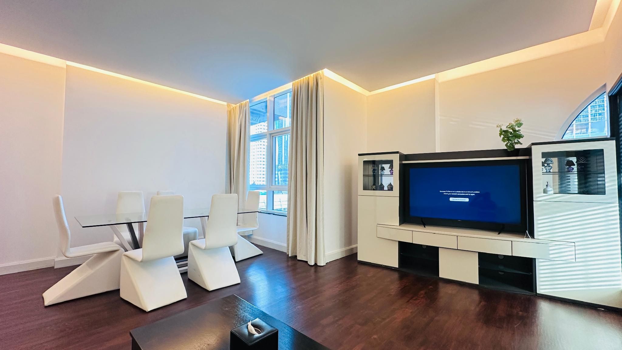 Emirates Grand Hotel