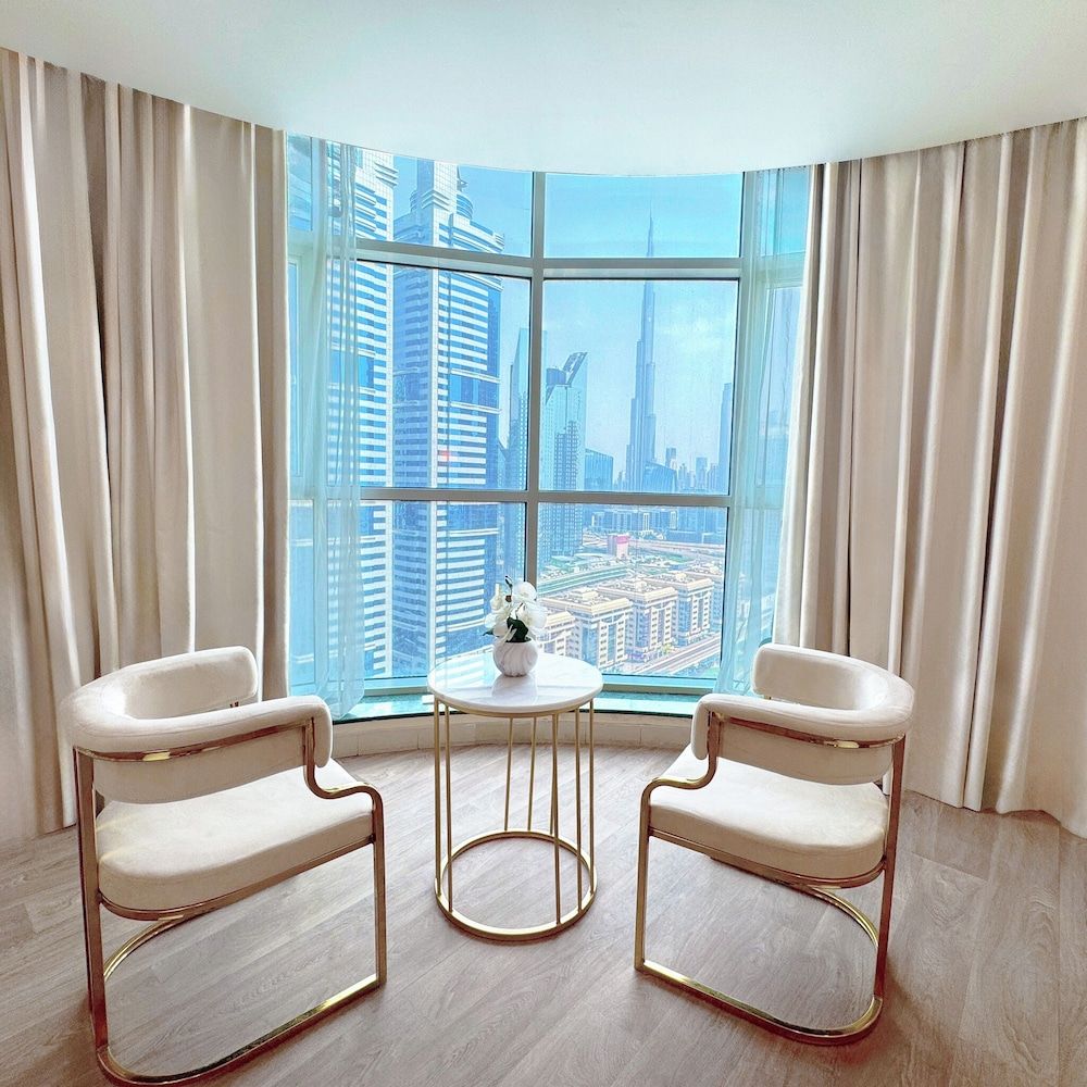 Emirates Grand Hotel