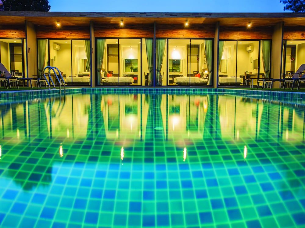 Pool View Deluxe