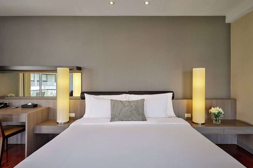 The Park Nine Hotel Srinakarin Executive Room, 1 King Bed, Non Smoking