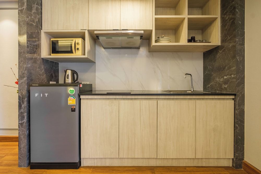 Boss Hotel Executive Suite 14