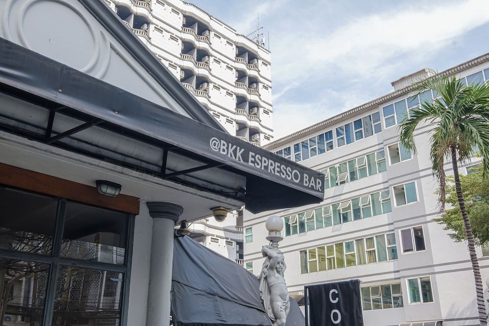 undefined Boss Hotel 5