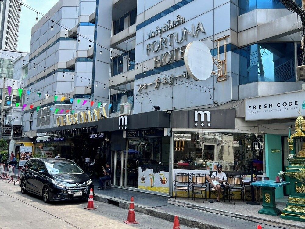 undefined Fortuna Hotel 4