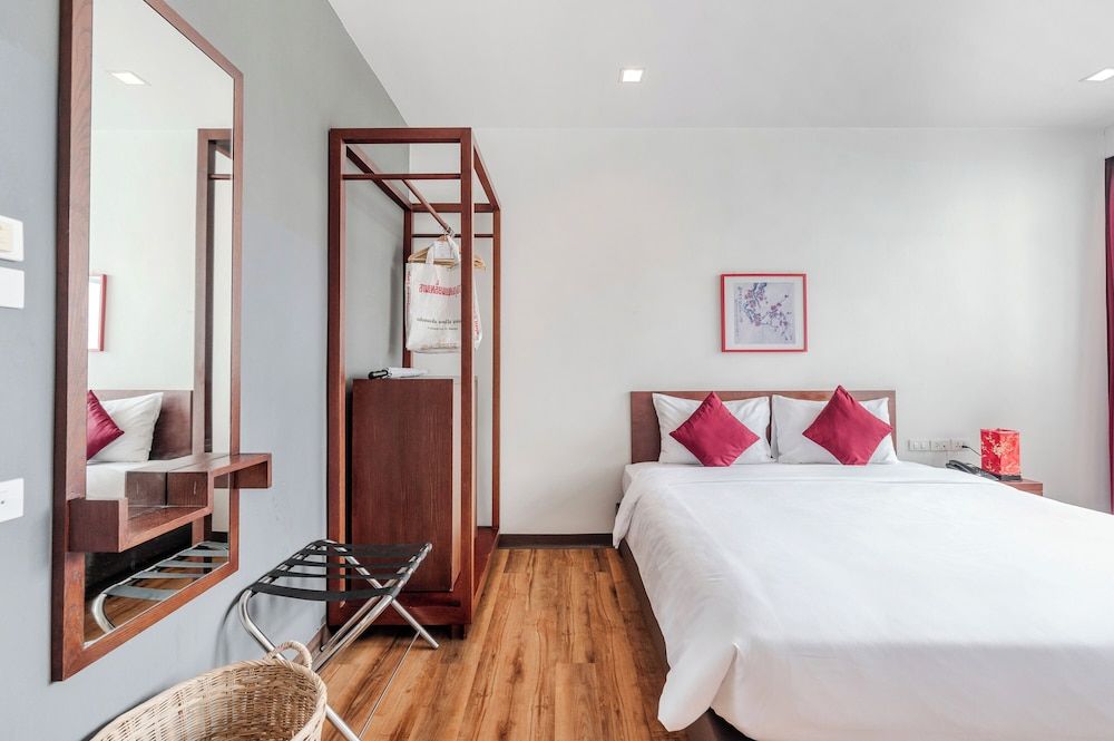 undefined Ruamchitt Plaza Hotel 9