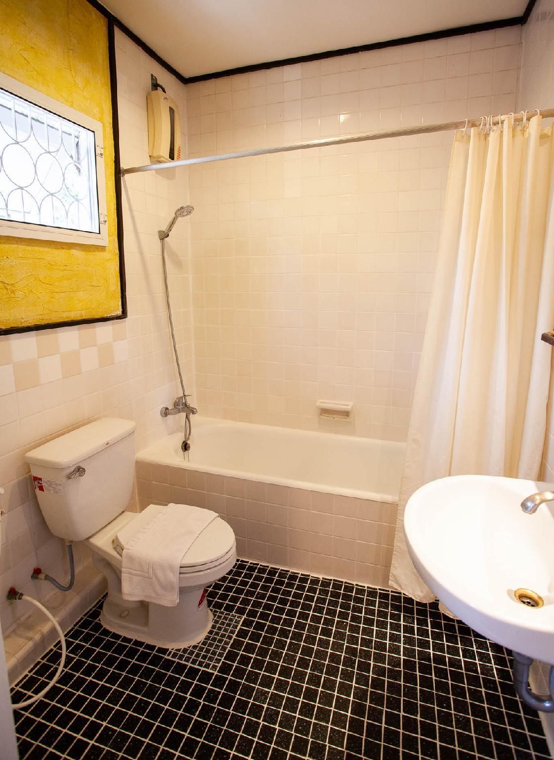 The Sunrise Residence Double 3