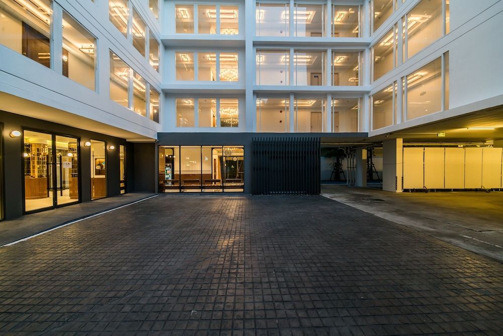 undefined Hotel Amber Sukhumvit 85 10