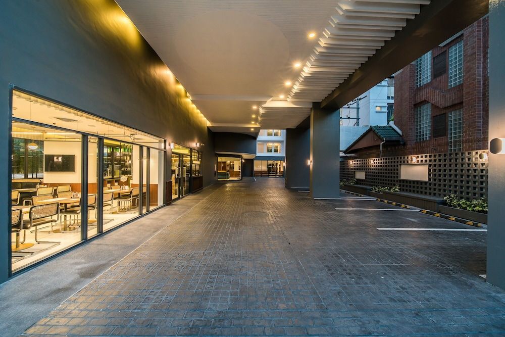 undefined Hotel Amber Sukhumvit 85 3